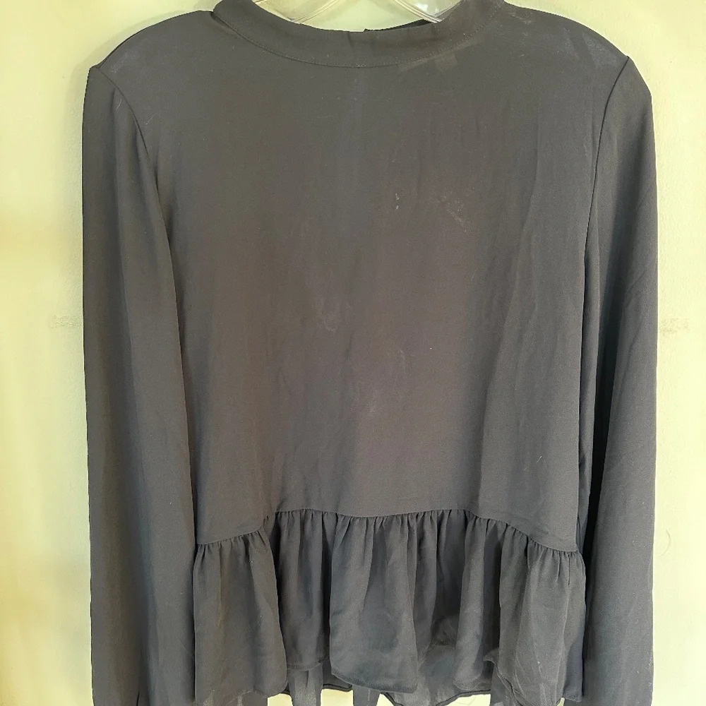 Woman's Loft Long Sleeve Black Blouse Ruffle Hem Size M 100% polyester